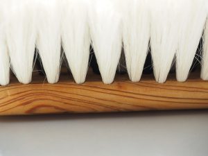 Drevená zubná kefka nezaťaží zdravie rýchlejšie sa rozloží